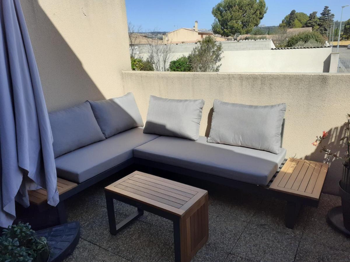 Sous Le Soleil Des Alpilles Apartment Mouries Exterior photo