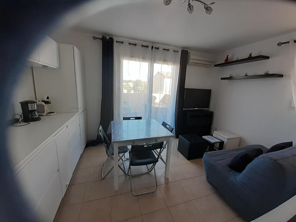 Sous Le Soleil Des Alpilles Apartment Mouries Exterior photo