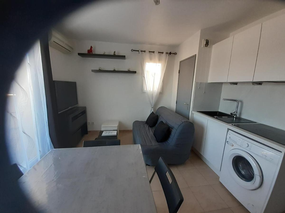 Sous Le Soleil Des Alpilles Apartment Mouries Exterior photo