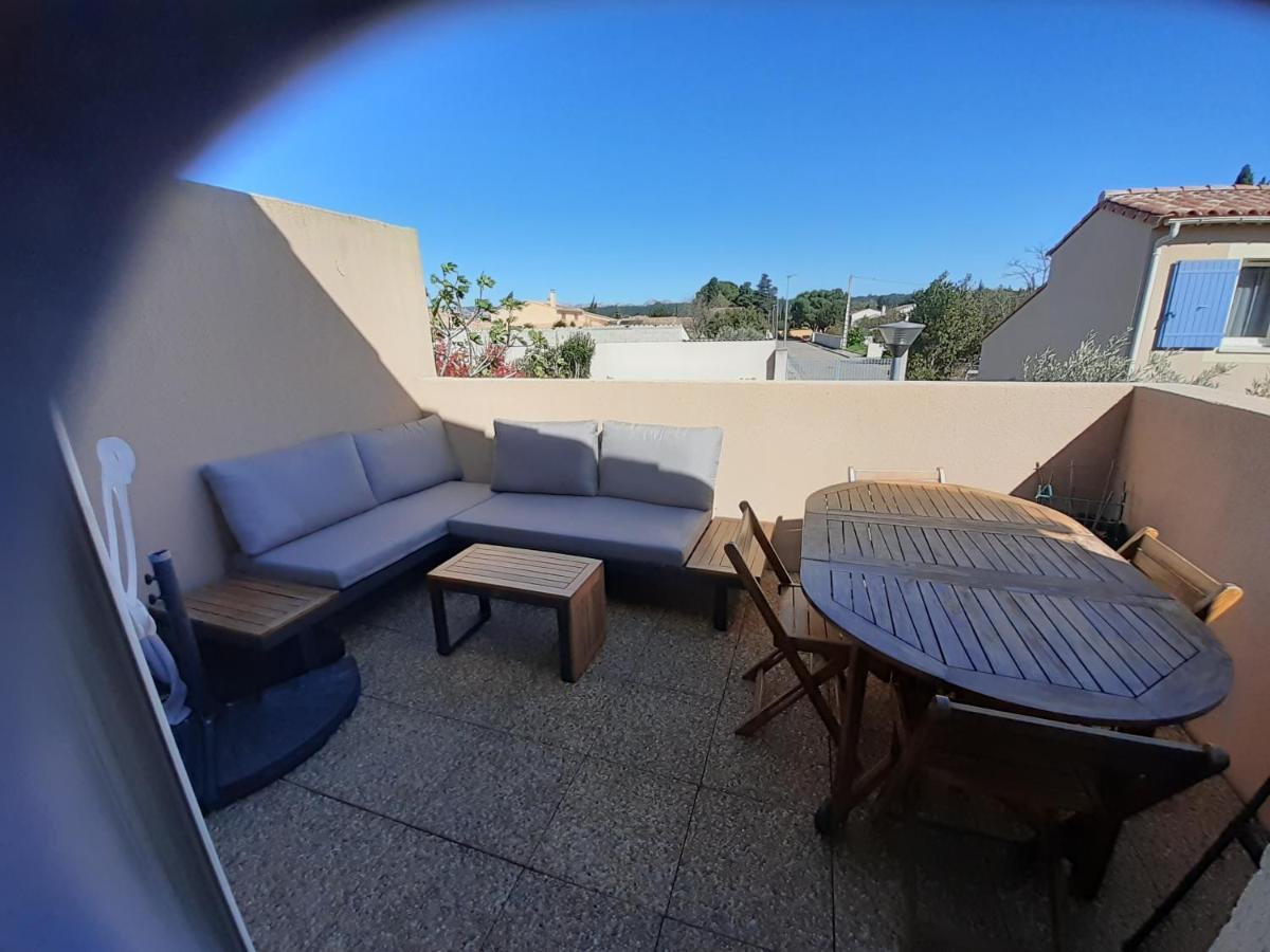 Sous Le Soleil Des Alpilles Apartment Mouries Exterior photo
